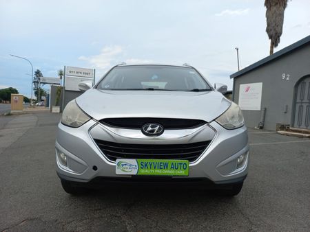 2011-Hyundai-ix35-20-GLS-Executive_2