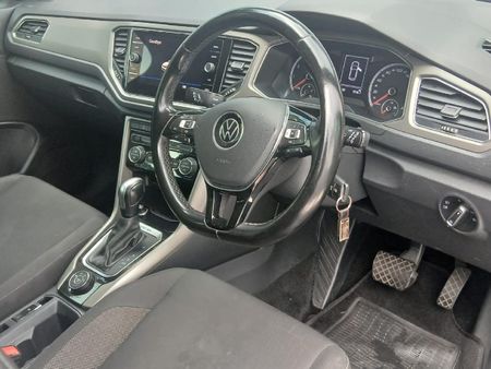 2021-Volkswagen-T-Roc-20-TSI-Design-4Motion-Auto_8