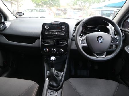 2019-Renault-Clio-IV-900T-Authentique-5-dr-66kW_9