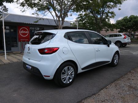 2019-Renault-Clio-IV-900T-Authentique-5-dr-66kW_2