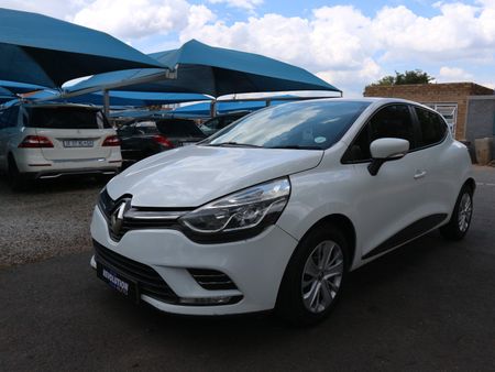 2019-Renault-Clio-IV-900T-Authentique-5-dr-66kW_6