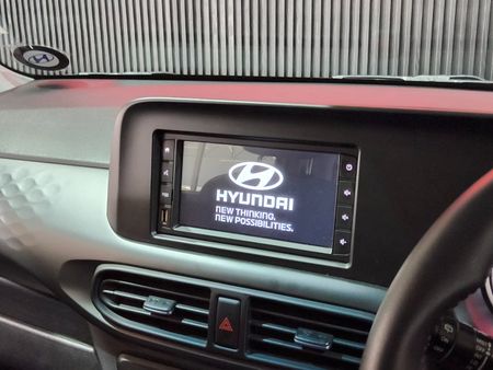 2021-Hyundai-Grand-i10-12-Fluid-Auto-Petrol_11