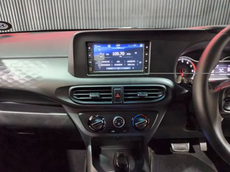 2021-Hyundai-Grand-i10-12-Fluid-Auto-Petrol_13
