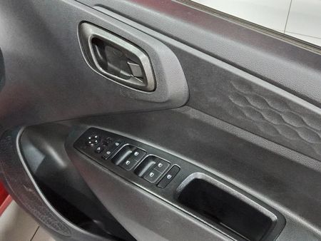 2021-Hyundai-Grand-i10-12-Fluid-Auto-Petrol_7