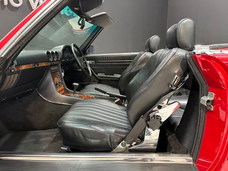 1988-Mercedes-Benz-SL-500_9
