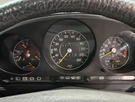 1988-Mercedes-Benz-SL-500_11
