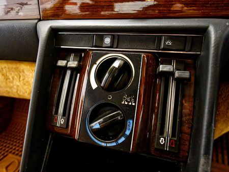 1979-Mercedes-Benz-S-Class-280-S-Auto_13