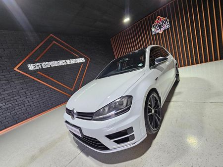 2016-Volkswagen-Golf-VII-20-TSI-R-Auto_3