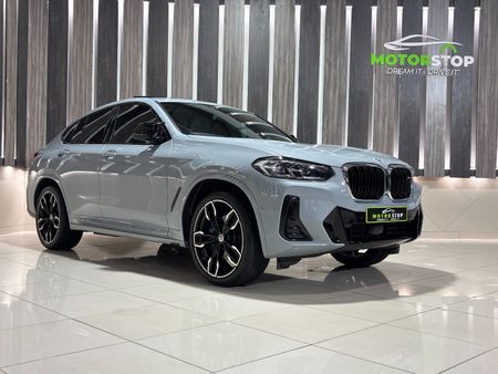 2023-BMW-X4-M40i_0