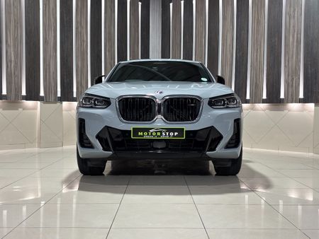 2023-BMW-X4-M40i_1