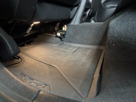 2023-BMW-X4-M40i_32