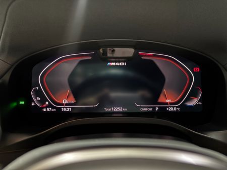 2023-BMW-X4-M40i_6