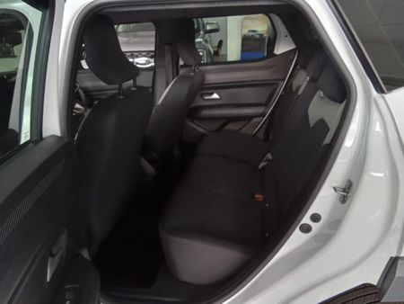 2025-Renault-Duster-12T-Zen-4x4-Mhev_10