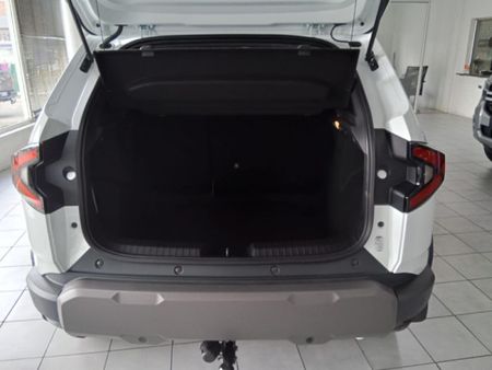 2025-Renault-Duster-12T-Zen-4x4-Mhev_11