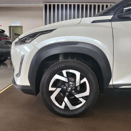 2023-Nissan-Magnite-10T-Acenta_5