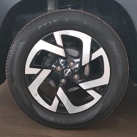 2023-Nissan-Magnite-10T-Acenta_6