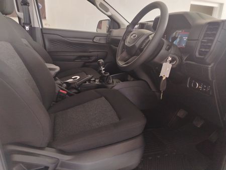 2025-Ford-Ranger-20D-XL-4x4-Double-Cab_5