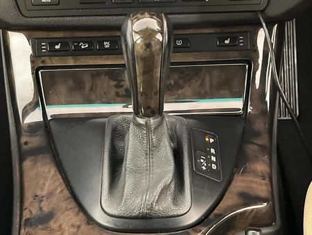 2005-BMW-X5-48is-Auto_9