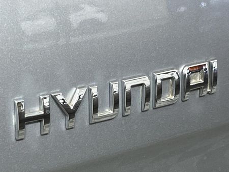 2014-Hyundai-H-1-25-CRDi-VGT-Wagon-Auto_11