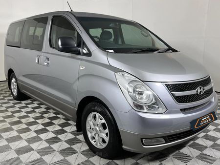 2014-Hyundai-H-1-25-CRDi-VGT-Wagon-Auto_17