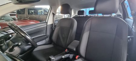 2022-Volkswagen-Polo-10-TSI-Life_12