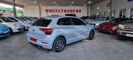 2022-Volkswagen-Polo-10-TSI-Life_13