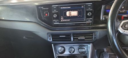 2022-Volkswagen-Polo-10-TSI-Life_14