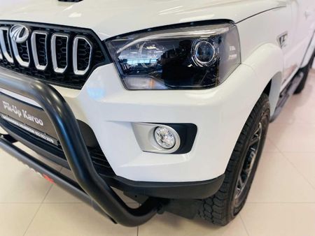 2026-Mahindra-Pik-Up-22-mHawk-S6-Karoo-Auto-Double-Cab_17