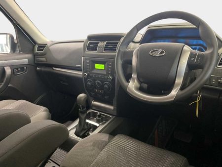 2026-Mahindra-Pik-Up-22-mHawk-S6-Karoo-Auto-Double-Cab_8