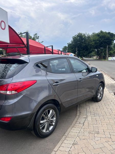2015-Hyundai-ix35-20-Premium_1