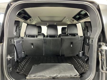 2020-Land-Rover-Defender-110-D240-SE-177kW_16