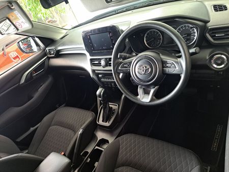 2024-Toyota-Urban-Cruiser-15-XR-Auto_38