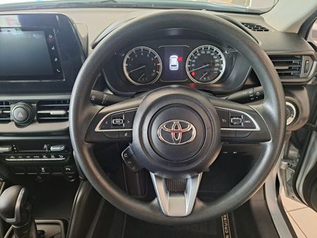 2024-Toyota-Urban-Cruiser-15-XR-Auto_5