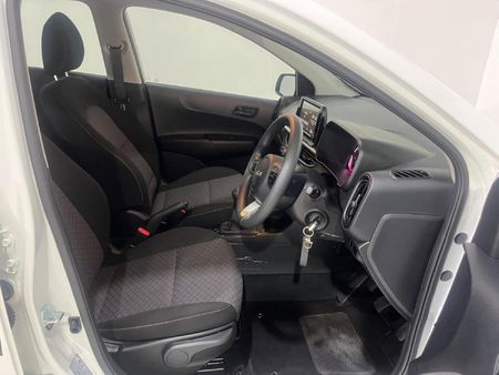 2026-Kia-Picanto-10-LS_12
