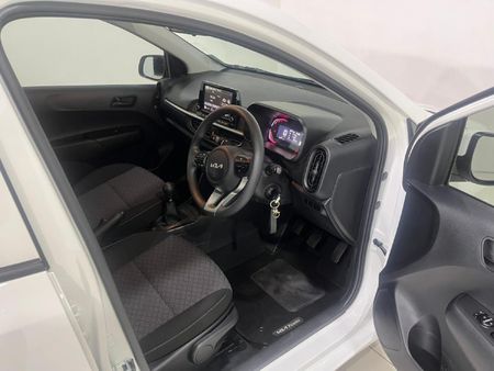 2026-Kia-Picanto-10-LS_13