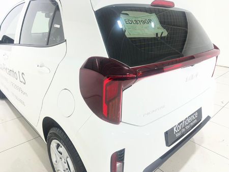2026-Kia-Picanto-10-LS_24