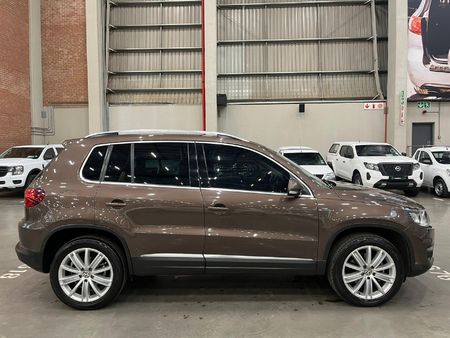 2014-Volkswagen-Tiguan-20-TDI-Sport-Style-4Motion-Auto_7