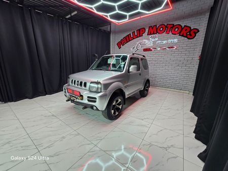 2011-Suzuki-Jimny-13_6