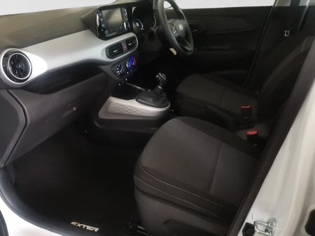 2026-Hyundai-Exter-12-Premium-Auto_17
