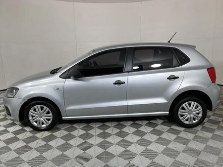 2023-Volkswagen-Polo-Vivo-14-Trendline-5-dr_14