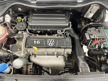 2017-Volkswagen-Polo-GP-16-Comfortline-Auto_12