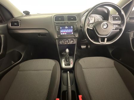 2017-Volkswagen-Polo-GP-16-Comfortline-Auto_1