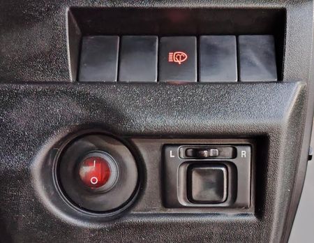 2022-Suzuki-Jimny-15-GLX-Auto_17
