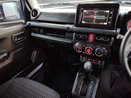 2022-Suzuki-Jimny-15-GLX-Auto_8