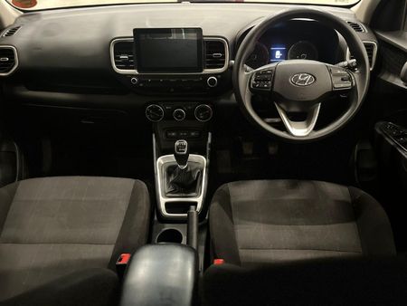 2022-Hyundai-Venue-10-TGDI-Motion_9
