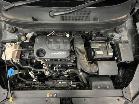 2022-Hyundai-Venue-10-TGDI-Motion_12