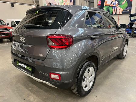 2022-Hyundai-Venue-10-TGDI-Motion_2