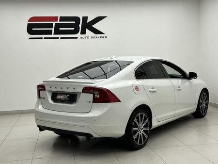 2015-Volvo-S60-T3-Excel-Auto_5