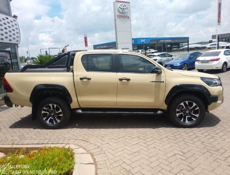 2025-Toyota-Hilux-28-GD-6-RB-Legend-55-Auto-Double-Cab_2