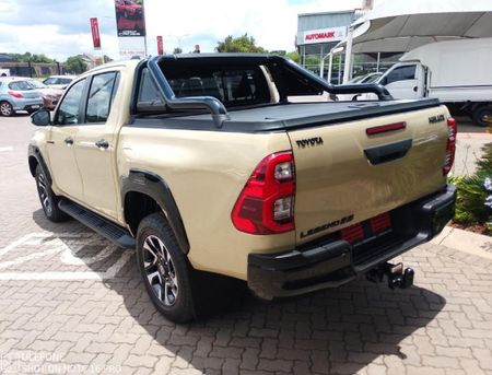 2025-Toyota-Hilux-28-GD-6-RB-Legend-55-Auto-Double-Cab_3